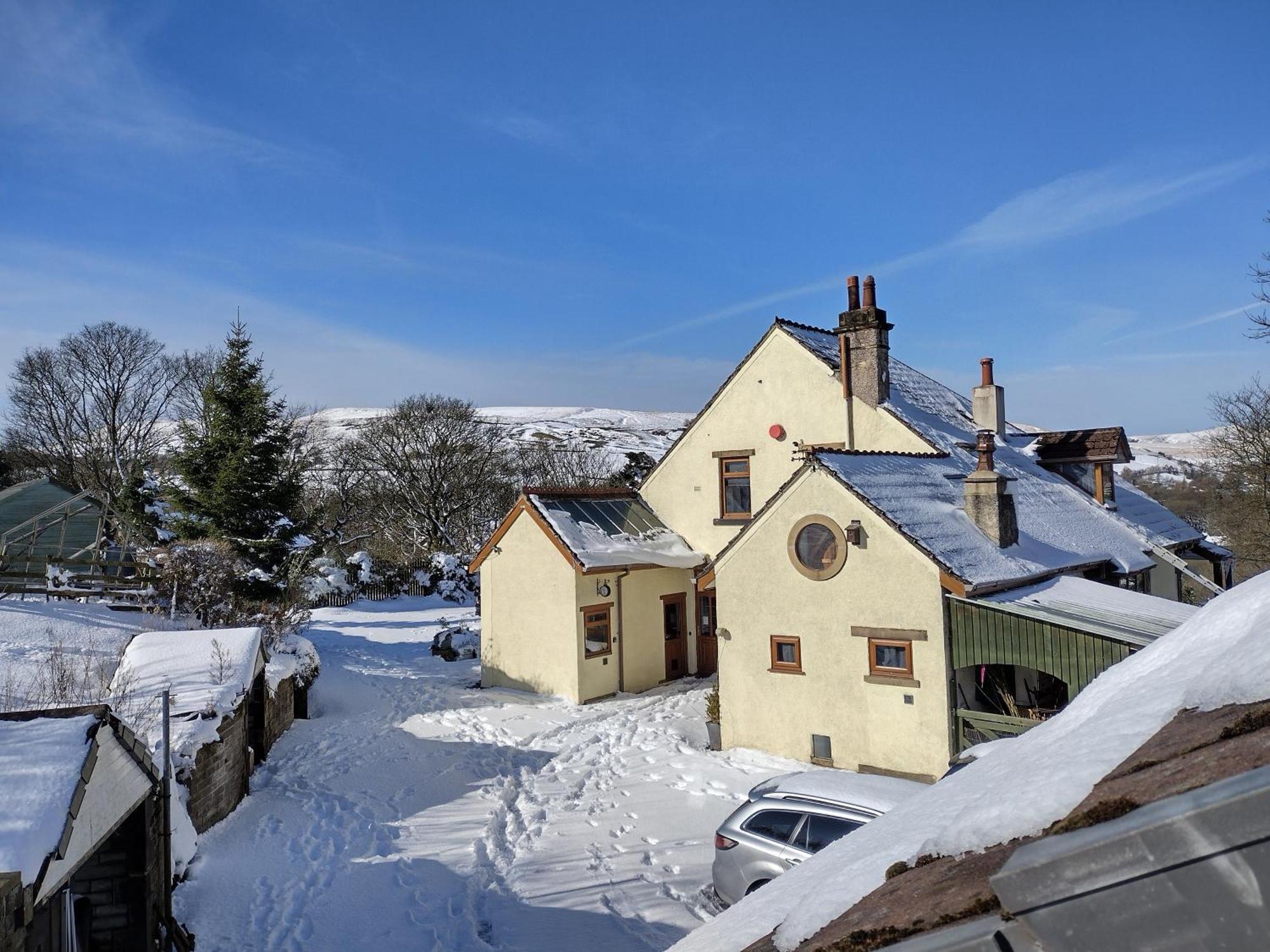 The Hayloft, Marsden Villa Huddersfield Buitenkant foto